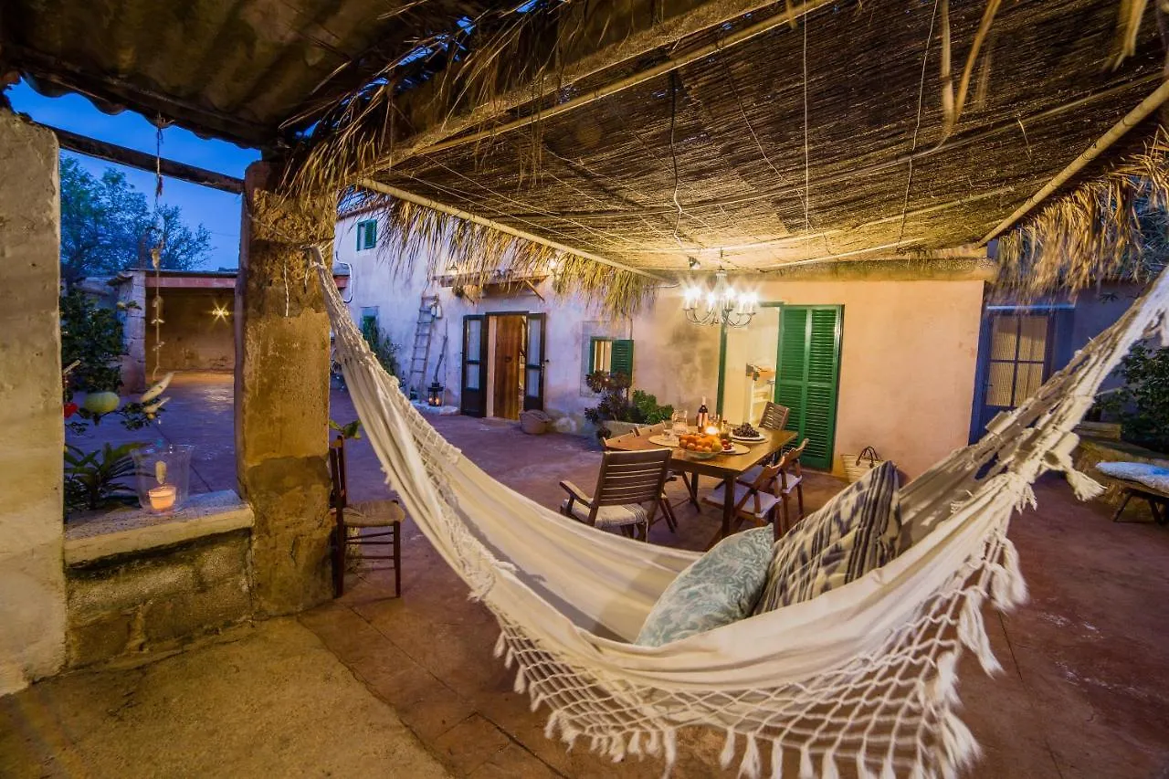 Holiday home Can Cusina Llombarts