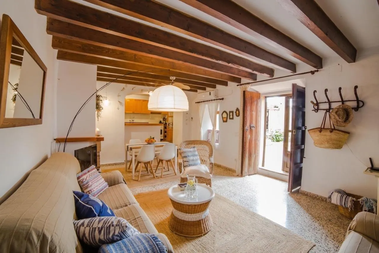 Holiday home Can Cusina Llombarts Spain